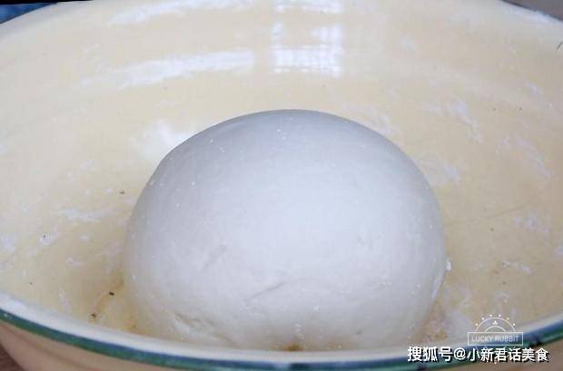 因为|早餐试试这道面食，特别是馅料，百吃不厌，家人说比吃肉包子过瘾