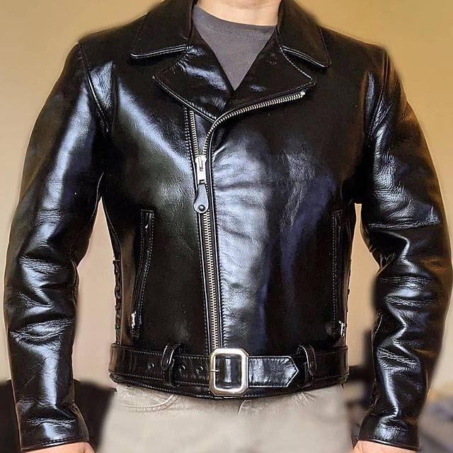 Prada|岩板与皮革的意式设计无界互动