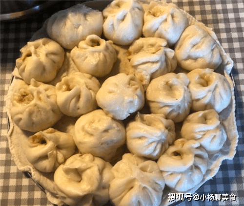 包子|早餐要吃它，鮮嫩多汁，一咬就爆汁，一次能吃7個，比買的好吃