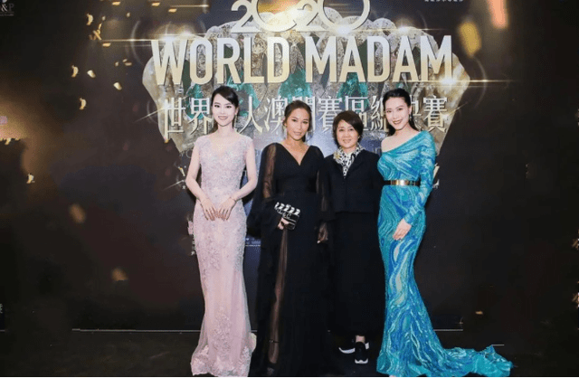 梁安琪|四太梁安琪罕见现身,穿黑色套装裙配运动鞋,生过五胎依然身材好