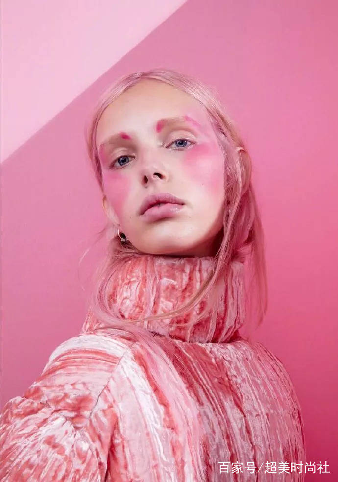 复试|维密复试模特实力演绎小蛮腰，波兰麻豆神秘大片太帅了｜今日美图