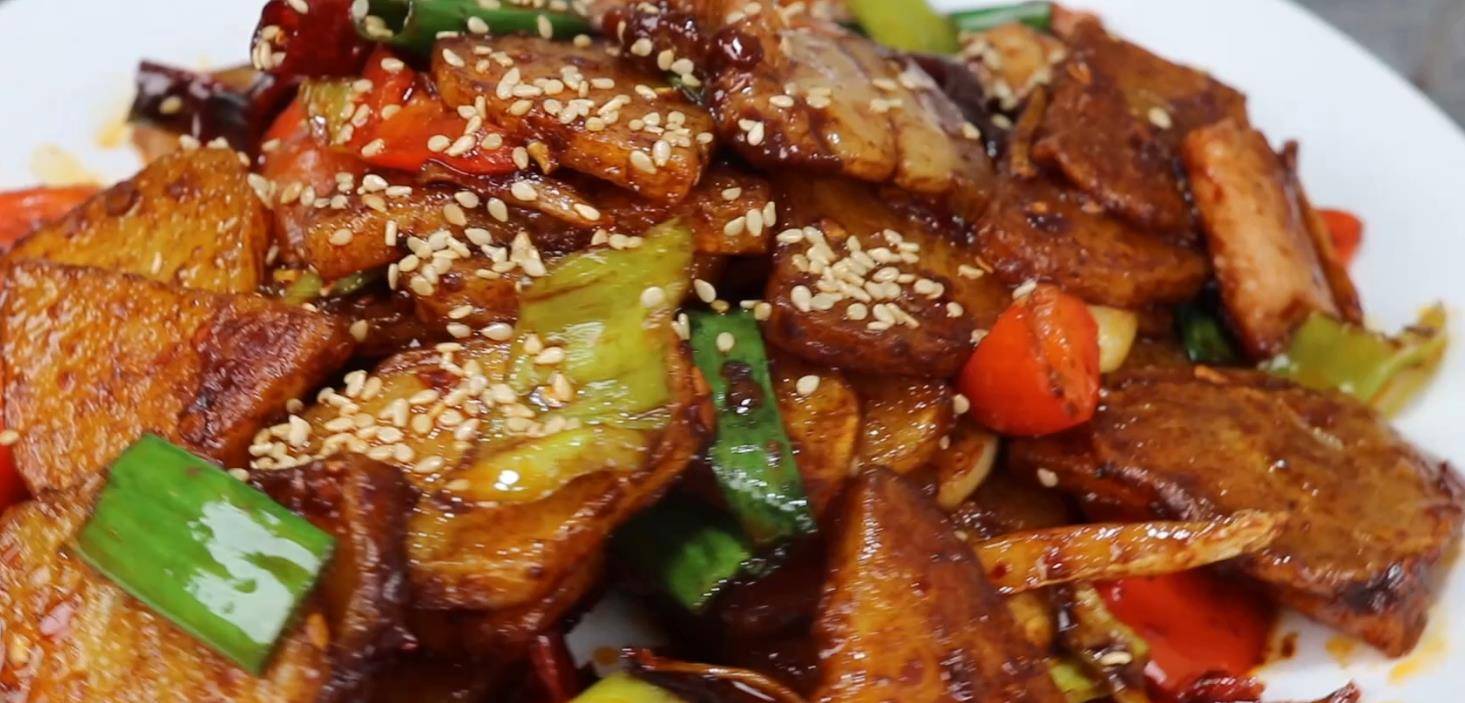来客|土豆试试这样做，是我家来客必做的拿手菜，上桌就是一大硬菜
