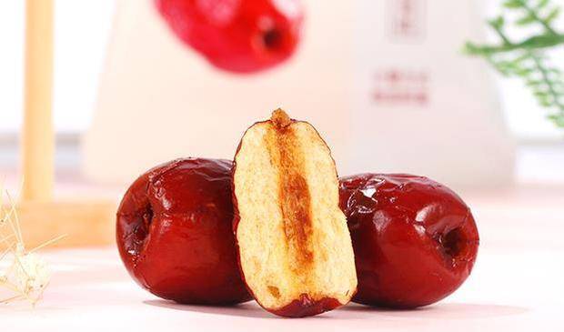 花糕|这5种零食让女生“相见恨晚”，好吃到吮指却很便宜，遇到多囤点