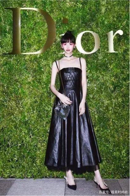 铃木惠|日本最会穿衣服的女星,百万粉丝的时尚博主,竟是个上海姑娘?