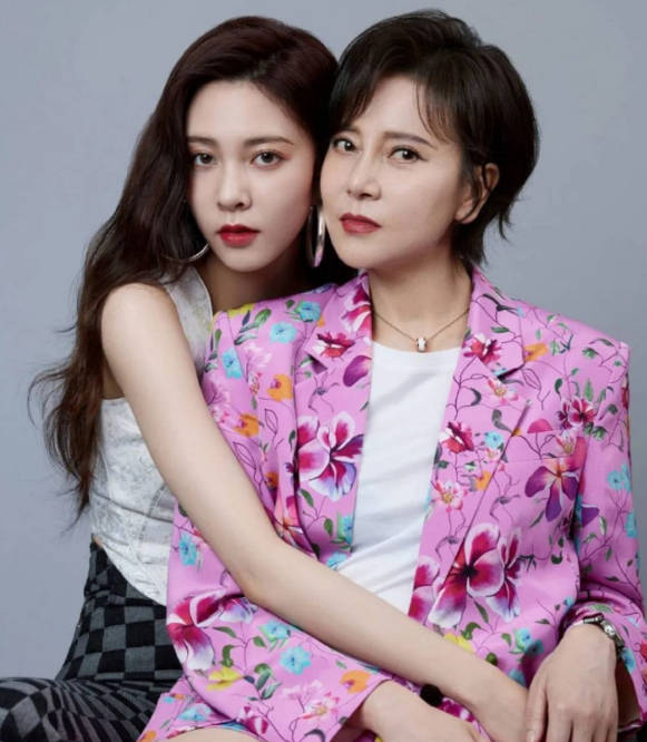 时尚|没文化，没情商，一句话让刘雯掩面无语，董又霖凭什么当评委？！