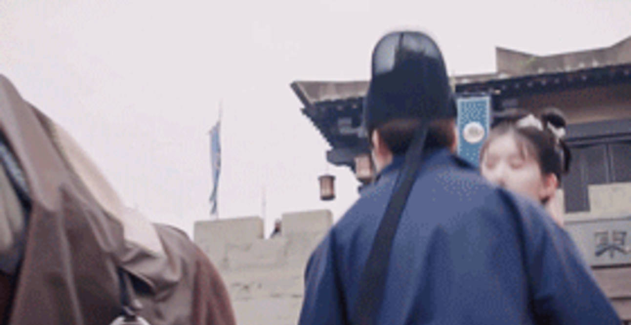 屈楚萧|《长歌行》吴磊热巴搭档cp感爆棚，服化道却惹争议？