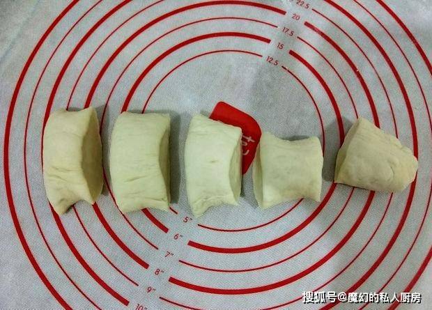原创超萌的小兔子包包做包子时简单几步捏个形颜值翻一翻
