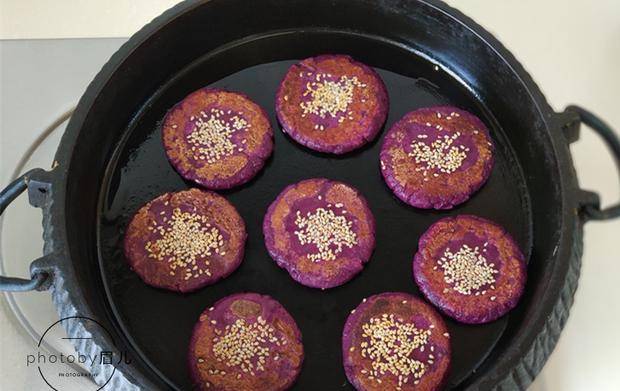 做法|这碱性食物我家常备，营养丰富特健康，做成小饼清甜软糯，真好吃