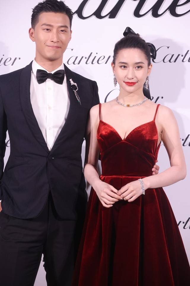 女儿|窦骁追到了赌王的女儿何超莲，两人感情真好，参加活动都要秀恩爱
