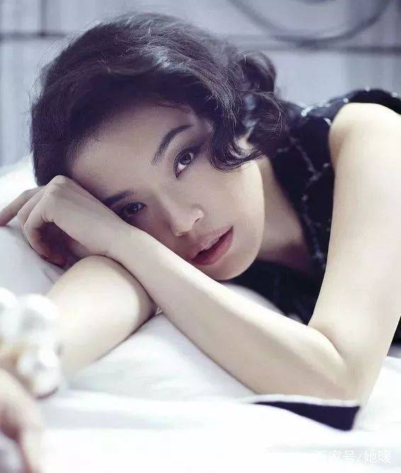 发型|你是什么脸型，就配什么发型和衣服，搭对了美10倍！