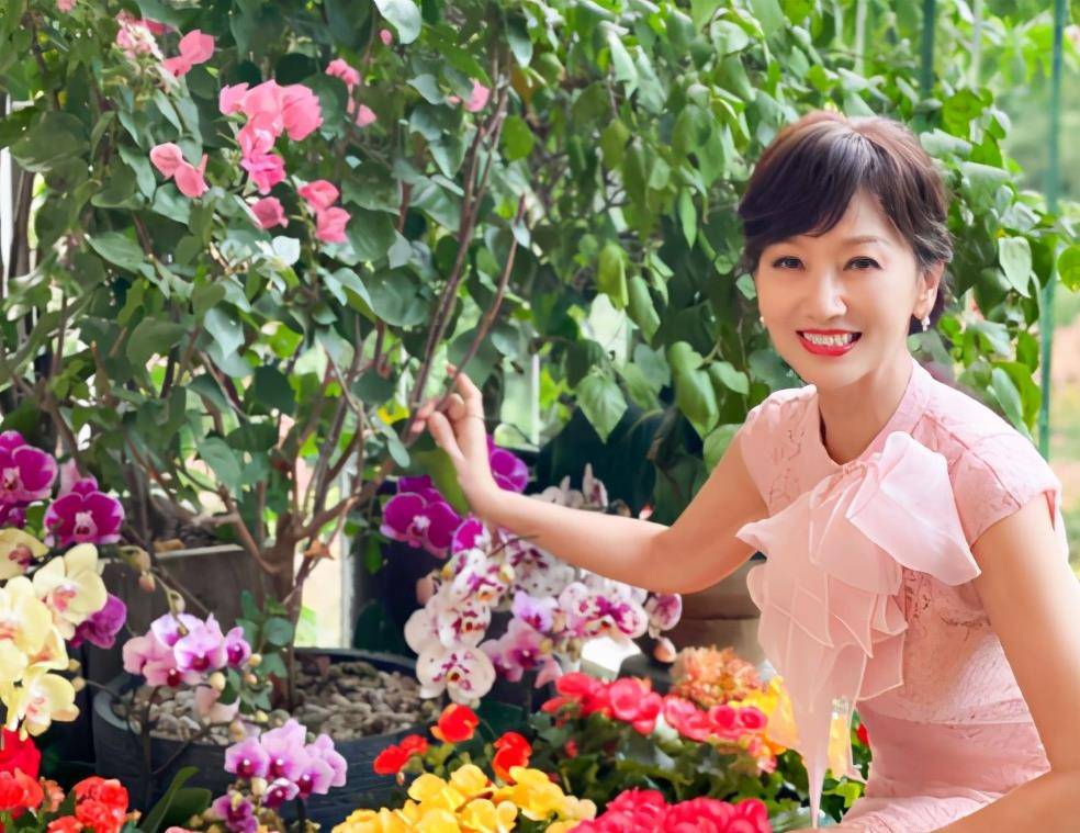 体重|67岁的赵雅芝体重常年90斤，看完她的三餐，网友：难怪身材好