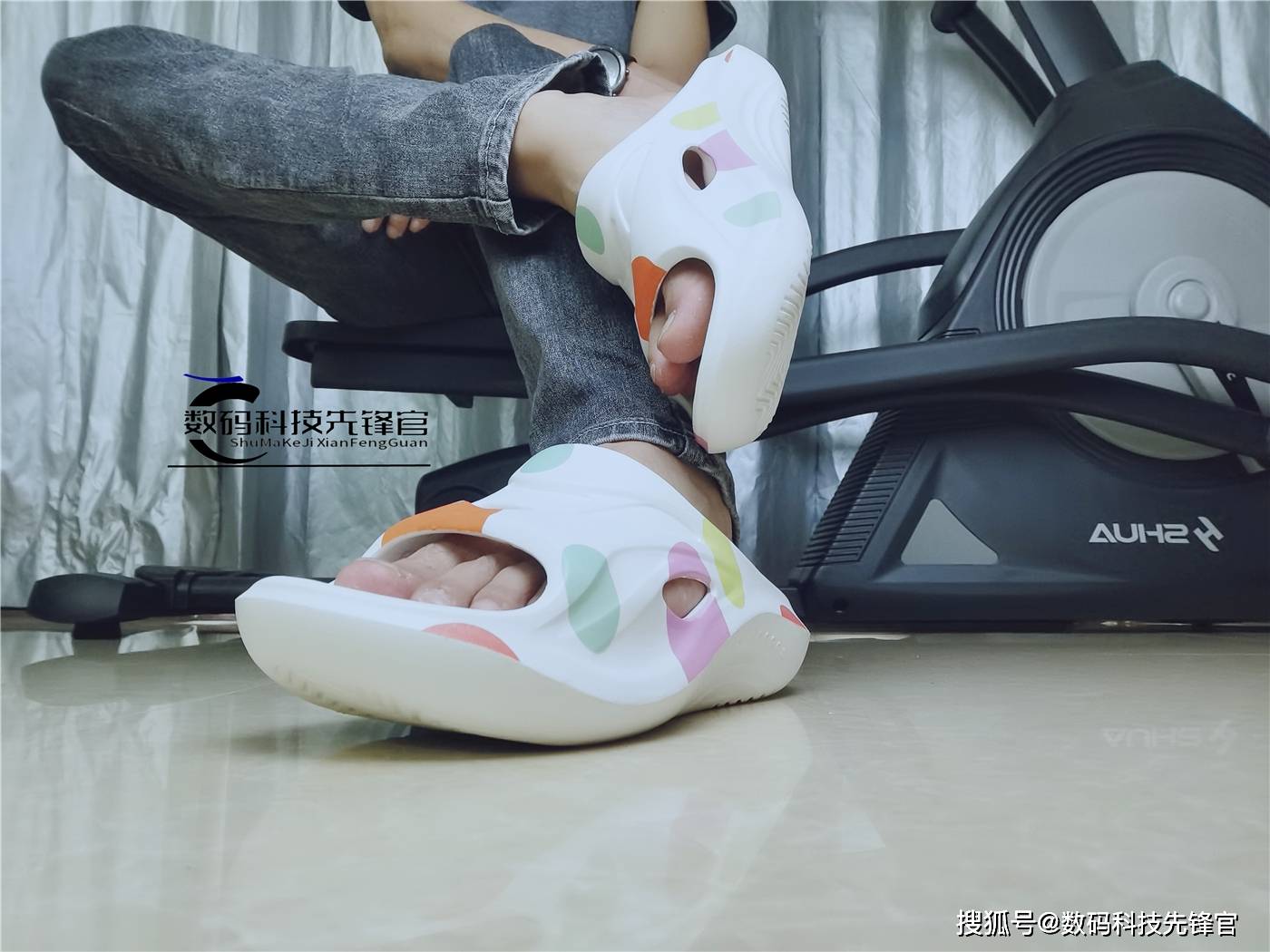 材质|有缓震功能的舒缓拖鞋能给运动后带来什么样的减压效果？