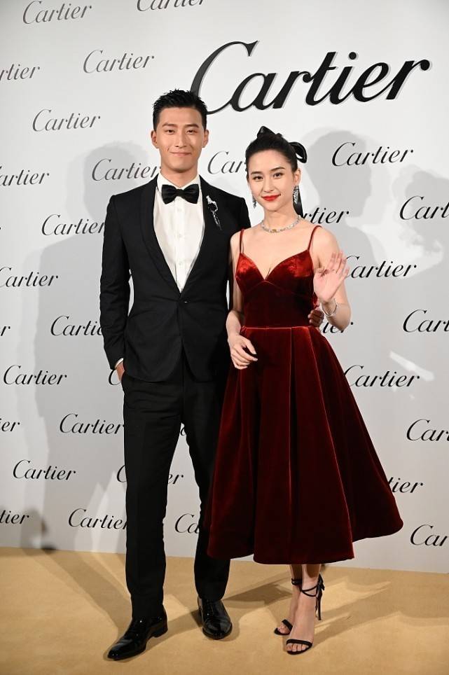 女儿|窦骁追到了赌王的女儿何超莲，两人感情真好，参加活动都要秀恩爱