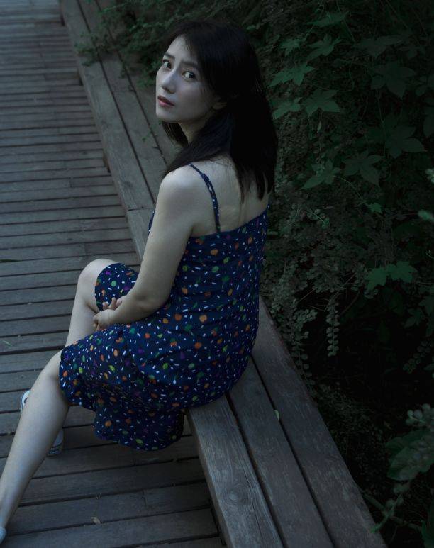 差距|女明星与网红的颜值差距有多大？看高圆圆与薇娅同框时，便知分晓