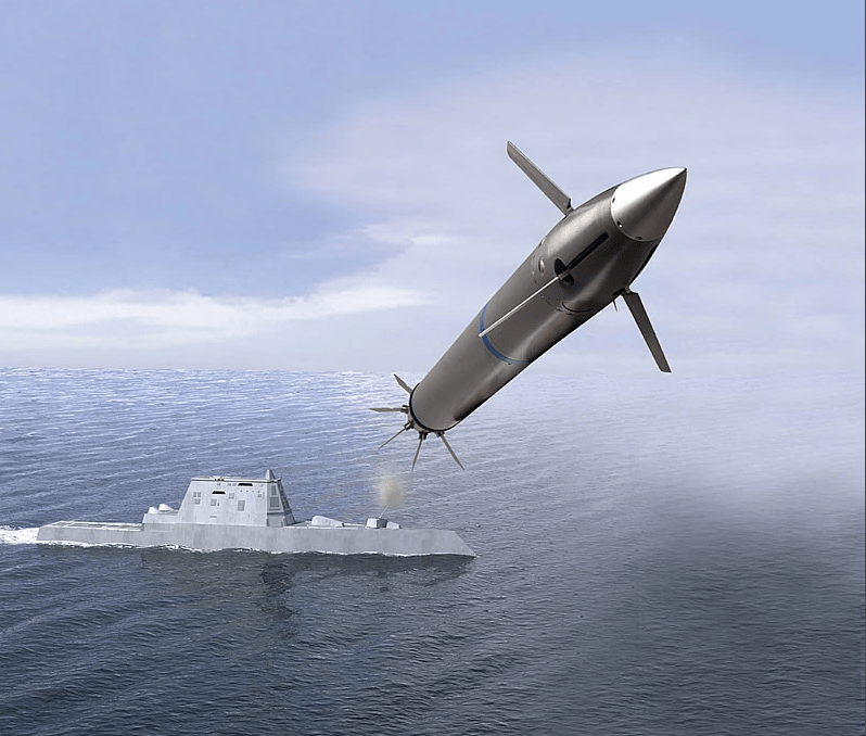 比如,垂直发射系统,"朱姆沃尔特"级的mk57系统只有80个发射单元,不但