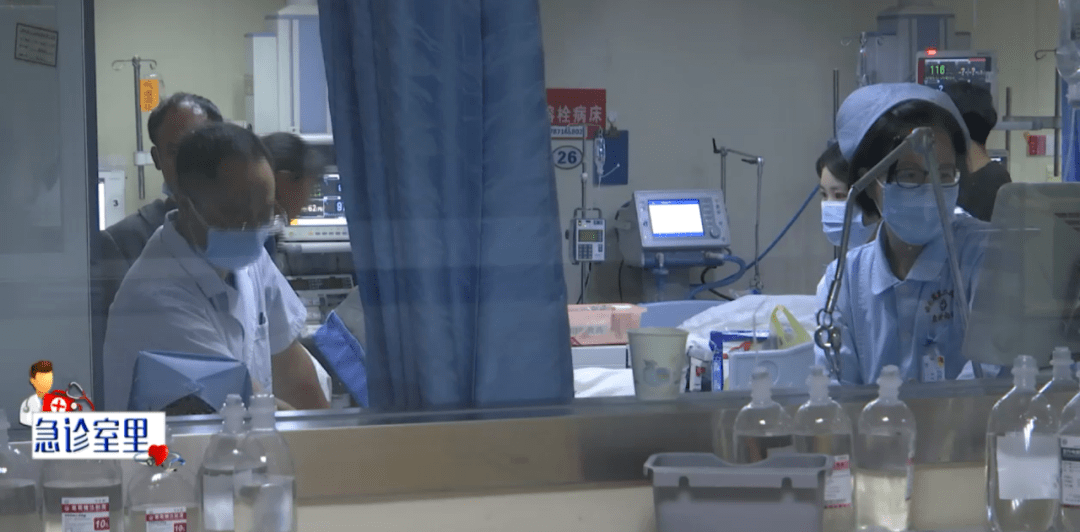 婆婆|?吃了三朵自采毒菌！祖孙三代重症入院，一人不幸身亡！