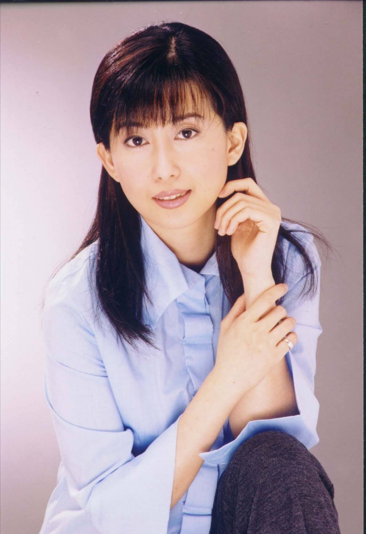 说起孟庭苇,年纪小一点地网友对这个名字可能不熟悉,但是往前数二三十