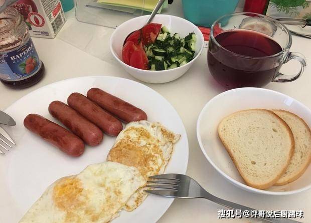 鸡蛋饭热量 b93fc59c7c2d4d3081317d4db4904c0d.jpeg