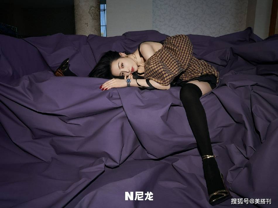 身材|迪丽热巴夏日大片曝光，大秀香肩美腿，穿气球裙变“充气美女”
