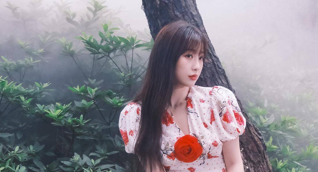 张彬彬|《两个人的小森林》官宣:虞书欣、张彬彬不穿情侣装,也很般配