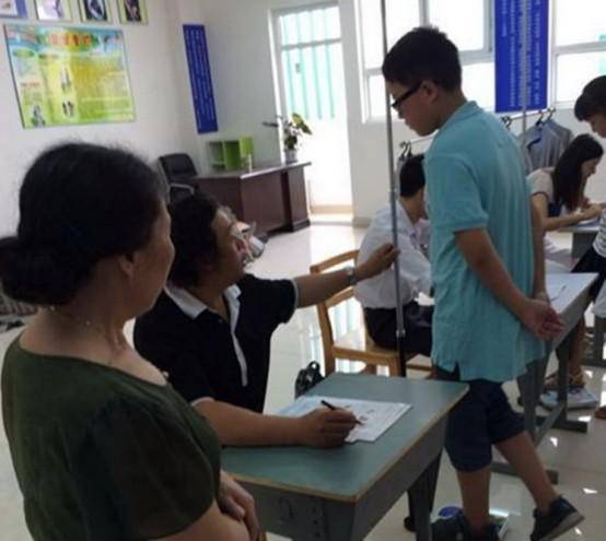 李亚诺|当年那个花了16万，断骨增高7.2厘米的男生李亚诺，后来怎么样了