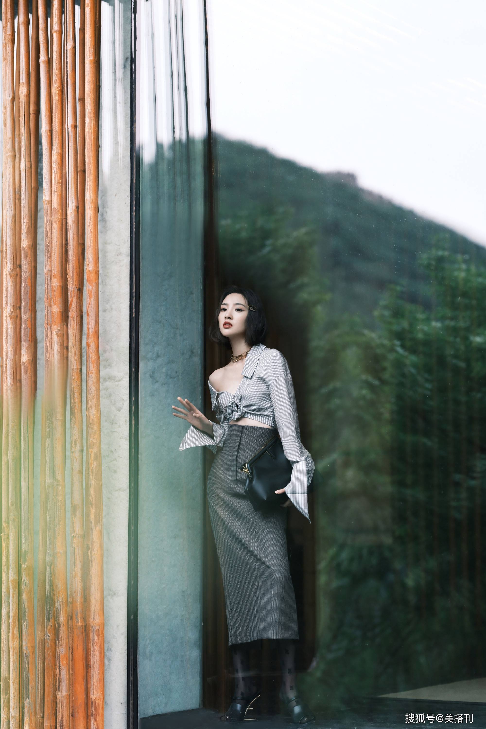 唐艺昕|娜扎唐艺昕乔欣撞衫,娜扎性感美艳唐艺昕温柔妩媚,乔欣略显寡淡