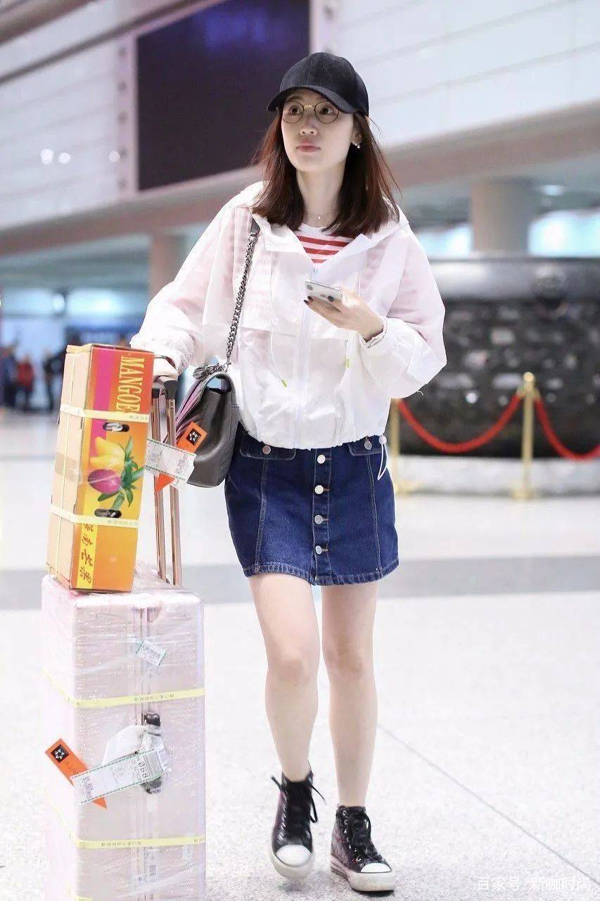 下半身|马蓉穿衣真有品，黑白色系搭配太高级，气场不输女明星