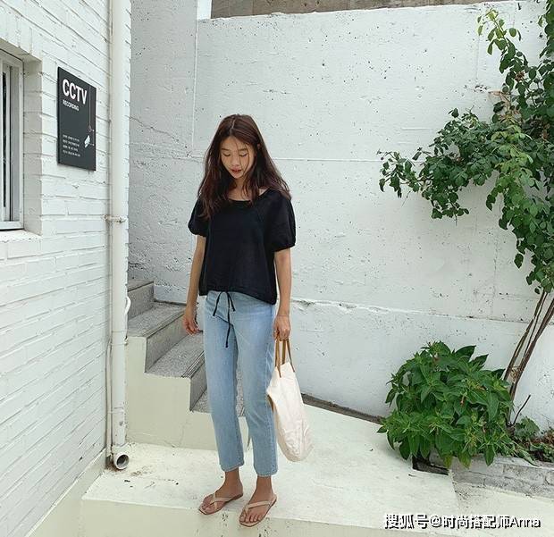 因为|4个穿深色衣服的小窍门，只帮你变瘦变漂亮，不用担心显老、显土气