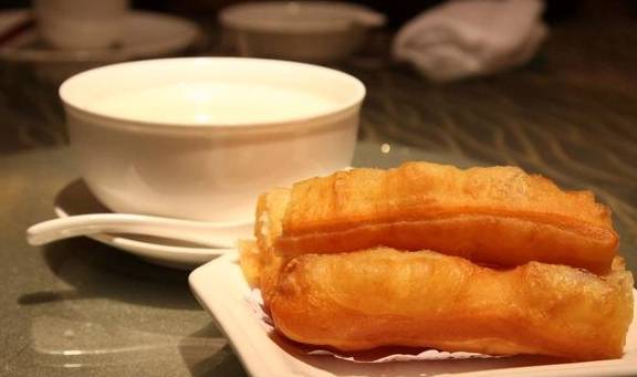 家长|五类中国式早餐要舍弃,看似很营养其实是糊弄娃,吃多了有损健康