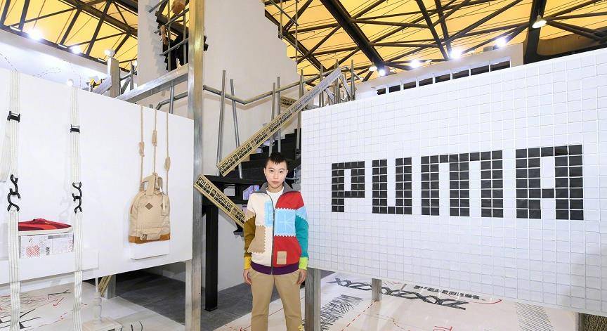 卫衣|窦靖童的时尚让人不想评价，穿得比“阿姨”还花花，一般人难接受