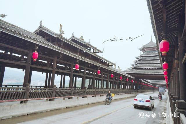 广西三江最著名的风雨桥，被誉为世界第一，整个建筑没用一颗钉子