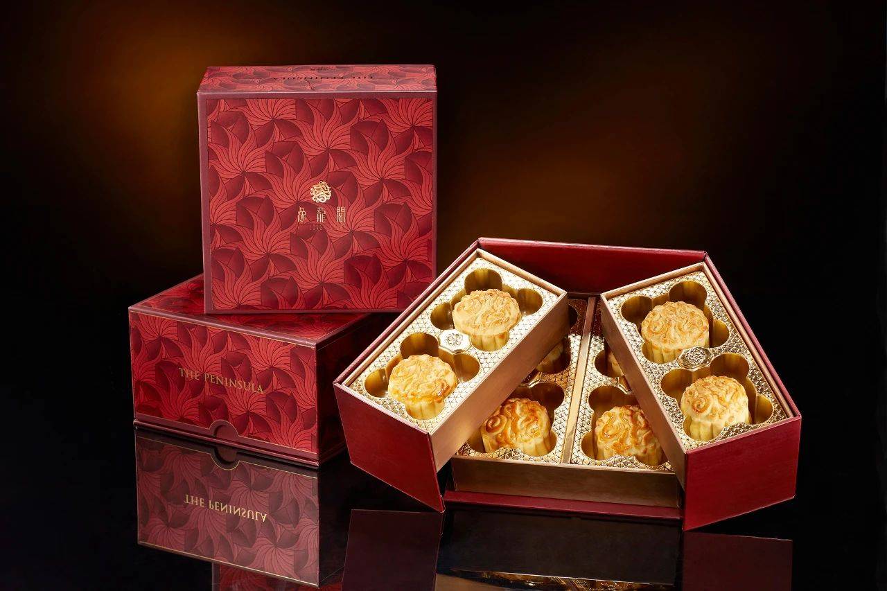 上海半岛酒店全新推出茅台咖啡口味月饼及心型巧克力咖啡口味月饼