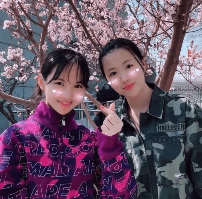 中性|“双金女孩”杨倩好样的!私服穿搭甜美可爱,原来是隐藏的时髦精