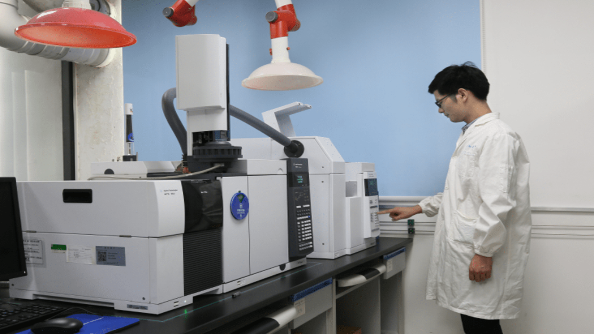 制药|全球正在开打？新冠疫苗之后，新冠神药大赛开启