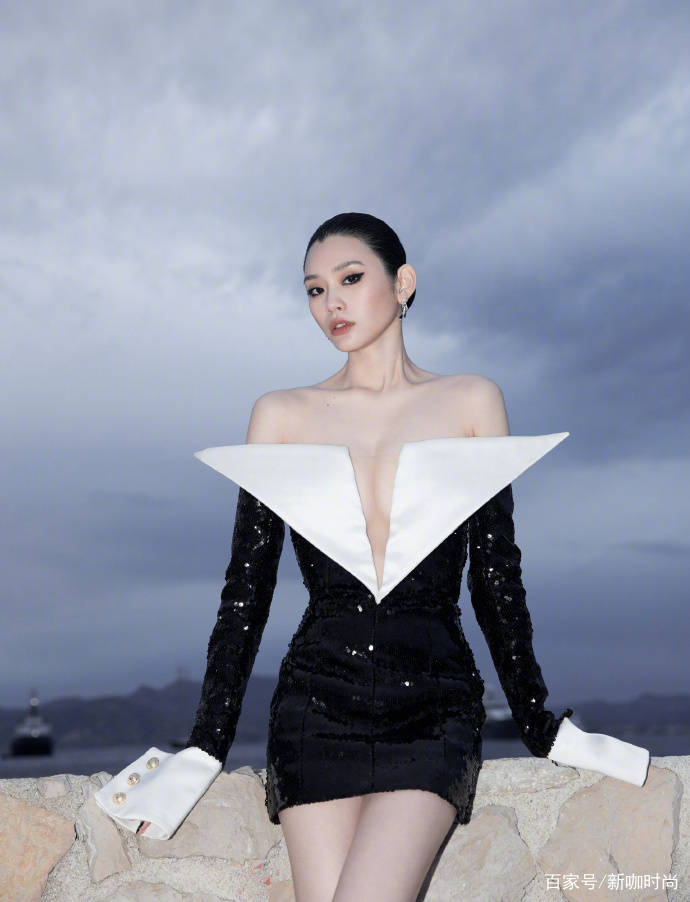 发髻|摔倒后的奚梦瑶人生开挂，“飞机”造型美出新高度，让人大开眼界