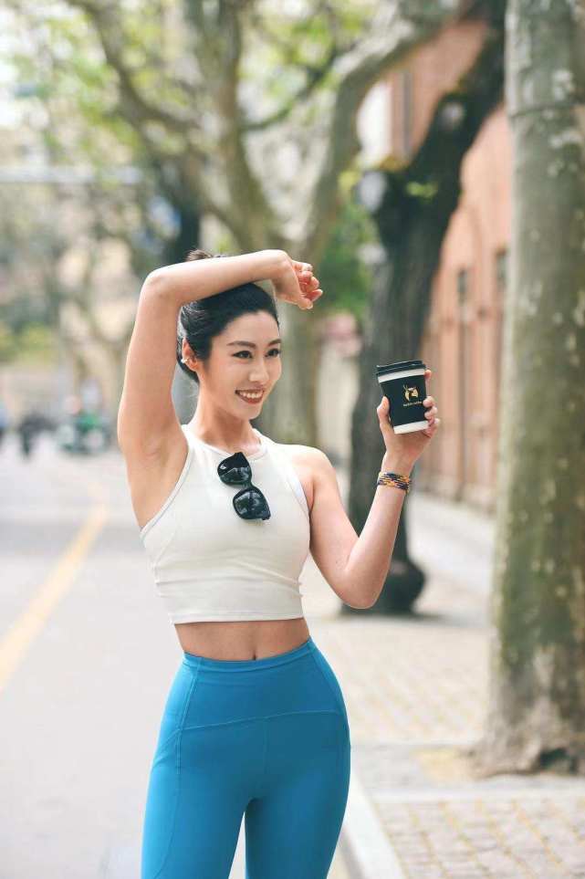 植物|COTD成为95后养生潮流？每日咖啡，今天点瑞幸了吗