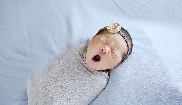 大儿子|五岁哥哥把一岁弟弟放锅里，看到配料后，宝妈直呼：我的心在滴血