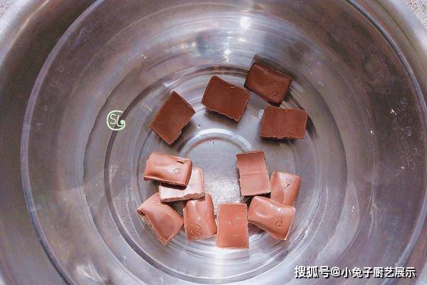 做法|巧克力中加一碗面粉,没想到那么好吃,吃一次就念念不忘