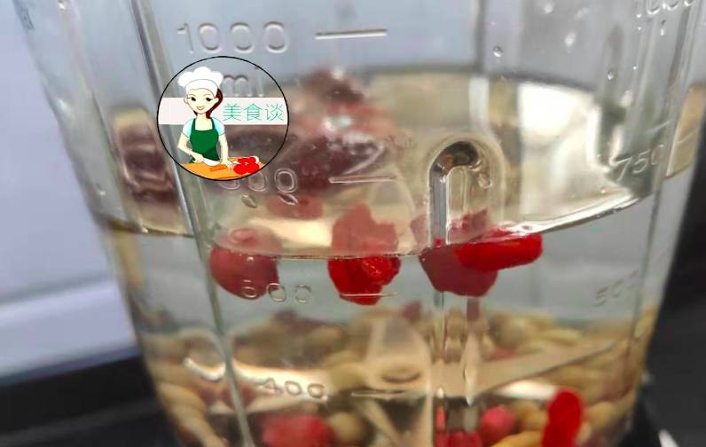 黄豆|夏天,聪明女人早餐都喝它,坚持每天吃一碗,气色红润,比牛奶强