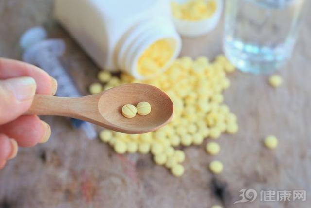 水平|他汀类降脂药有的贵有的便宜，疗效差很多吗？药师告诉你答案