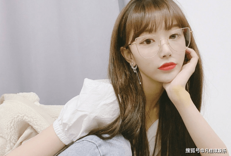 19岁离奇退出jyp,后因不实言论遭诋毁,参加选秀被资本置换星途_孔雪儿