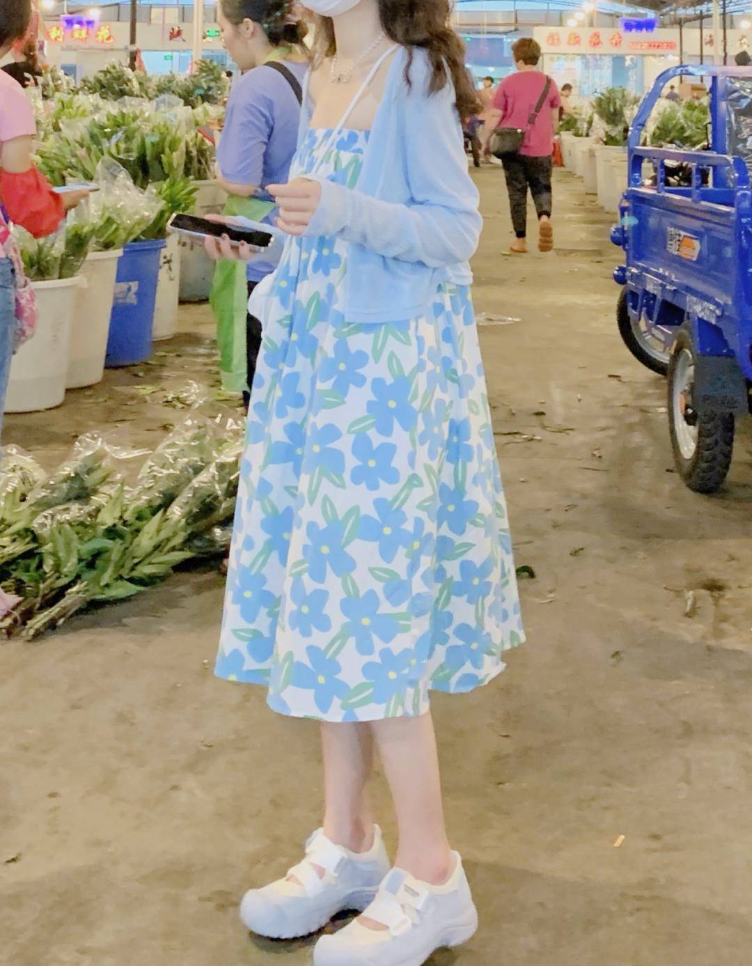 视觉|别再穿一身黑了！今夏爆火的“初恋色”简直美哭！