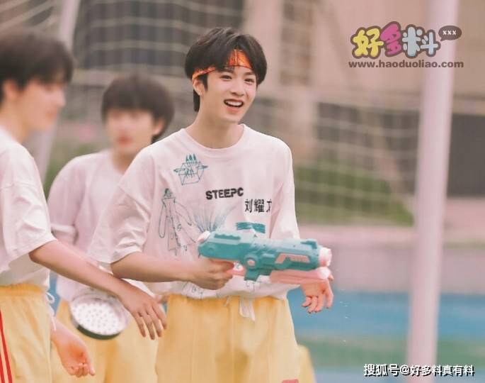 刘耀文的女朋友是谁 刘耀文丸子的称号是怎么来的
