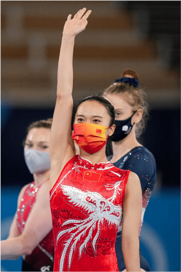 身材|朱雪莹赢得冠军太厉害！和军人男友合照曝光太般配，涂红唇好美艳