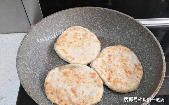 在家怎么做火烧好吃 41b98dd8af7b4d9d9fc2a0ab497ae327.jpeg