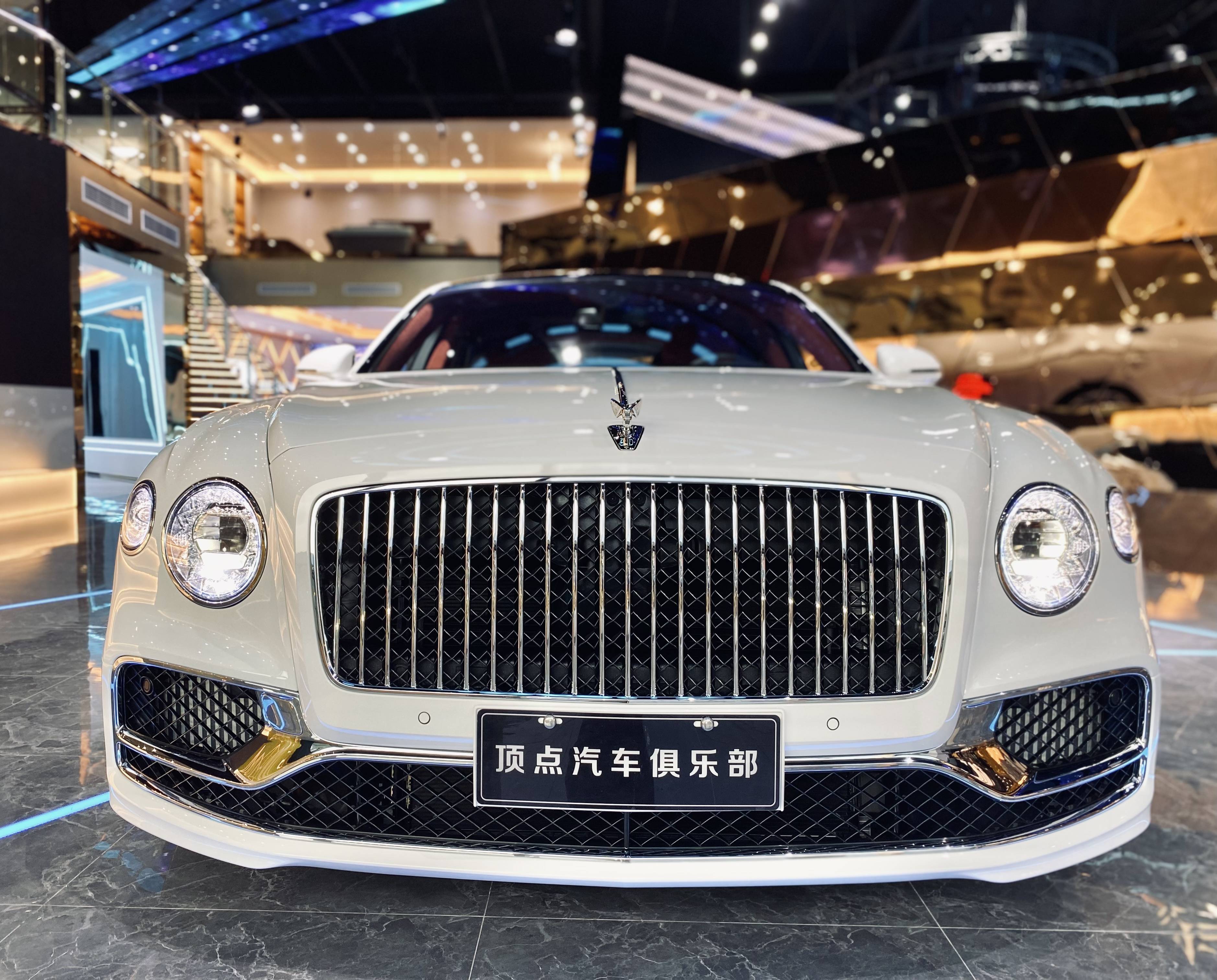 奢华与尊贵的体现21款宾利飞驰顶点汽车俱乐部现车