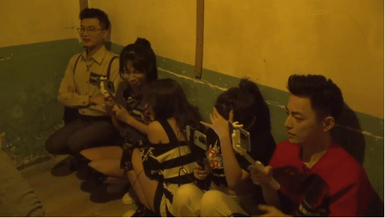 阿深|斗鱼《光速大逃脱》：智勋不敢单独行动？呆妹儿全场高能主动陪同