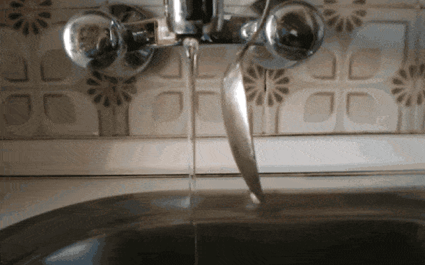 风嘴|戴森 用发明家的科研精神对待头发飞翘问题