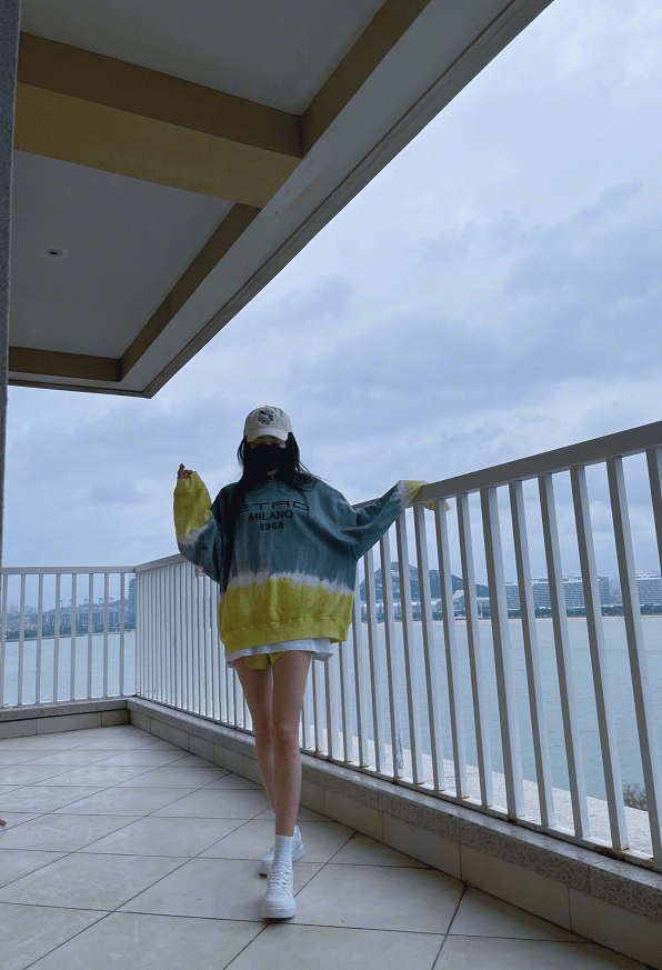 服装|杨幂真是有实力，穿着运动款的衣服，但却有一种高级模特感