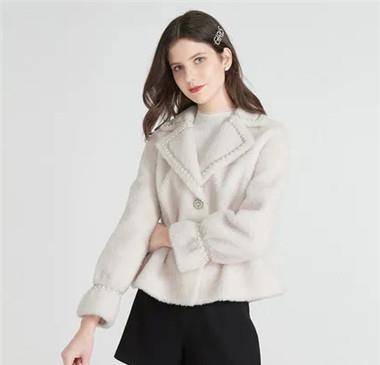 曲线|能保暖御寒的冬大衣，曲线型人参考这些